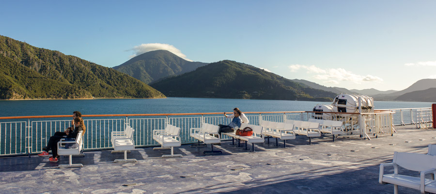 Interislander Aratere Onboard rooftop seating area RH1317 900x400