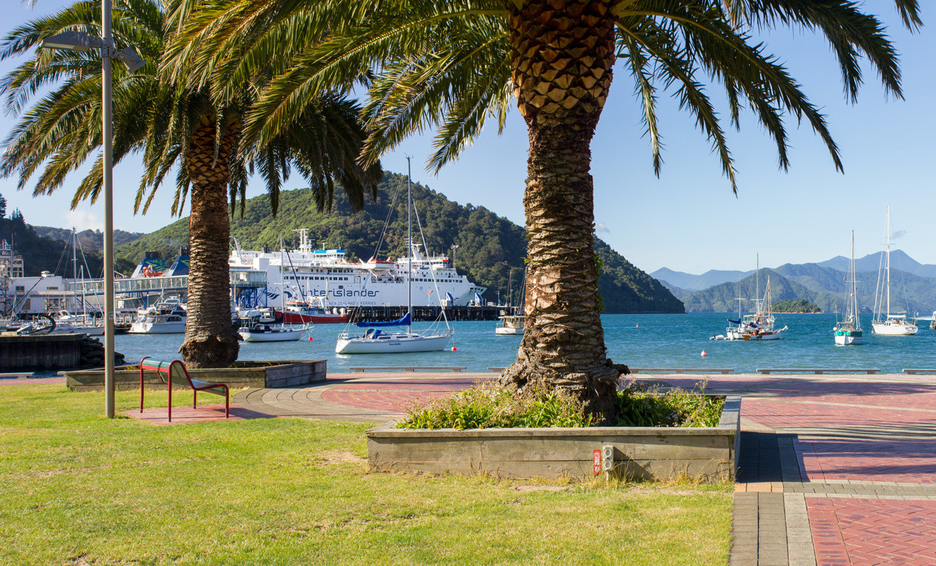 950x575Interislander Destinations Aratere Docked in Picton RH1147