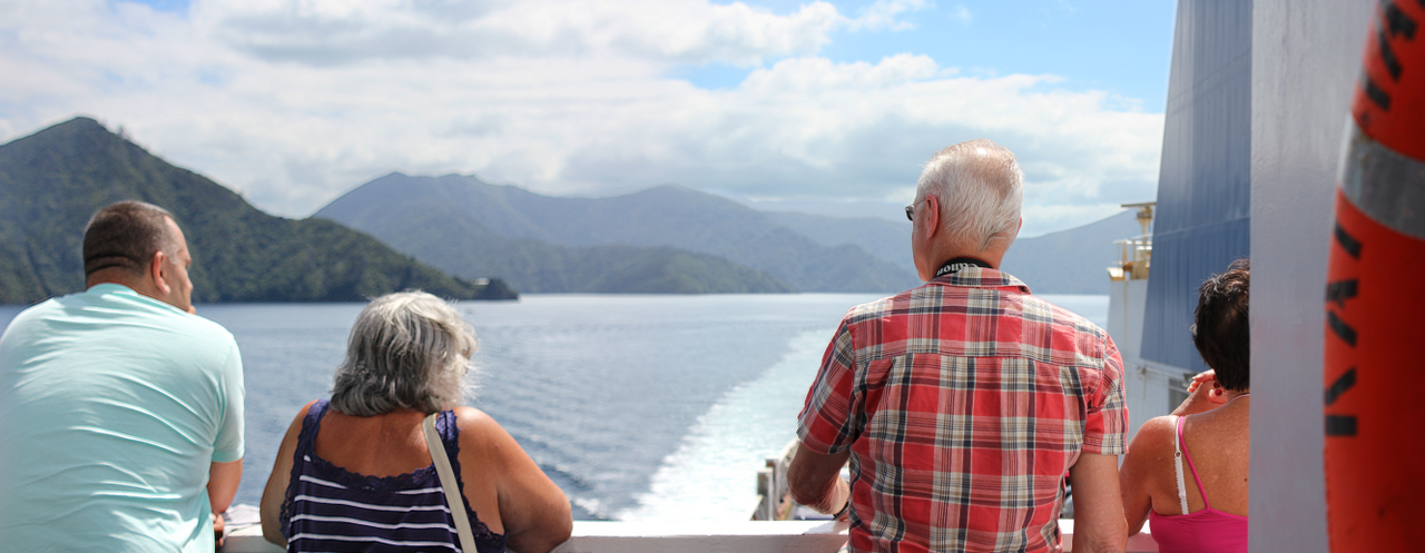 5582 5584 Interislander Kaitaki Couples Looking Back To Allports Island RH