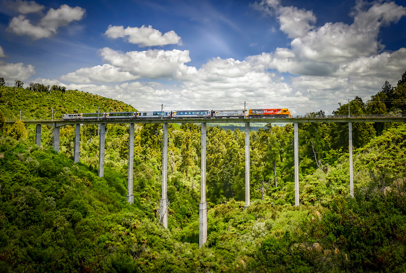 GI Northern Explorer Hapuawhenua Viaduct Linda Cutch