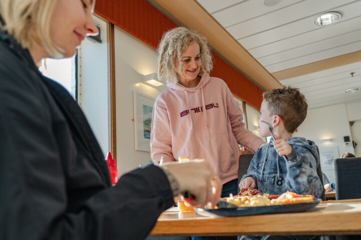 Child enjoys breakfast in the Pelorus Jack Lounge 1