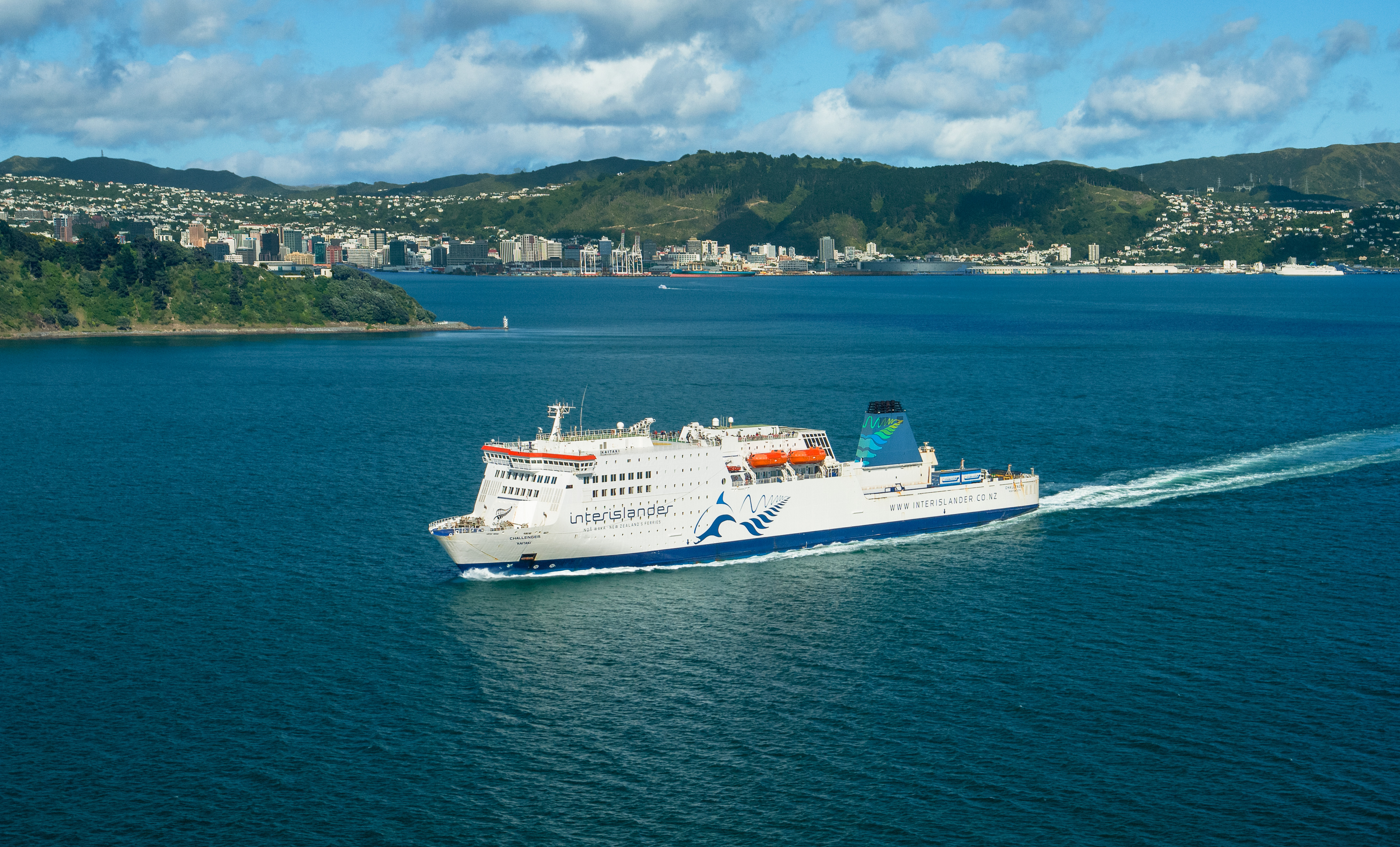 Interislander Kaitaki Wellington Harbour LK6263